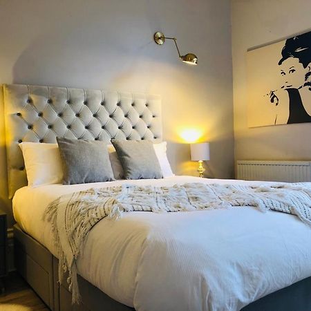 Canterbury Accommodations With Free Car Park Onsite And High Speed Wifi Exteriör bild