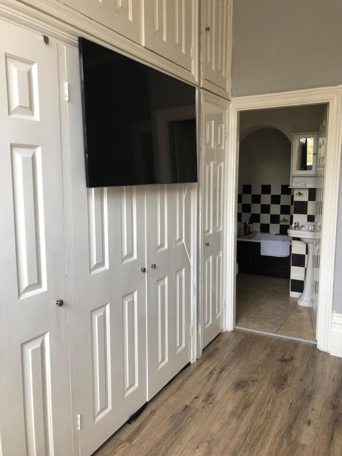 Canterbury Accommodations With Free Car Park Onsite And High Speed Wifi Exteriör bild