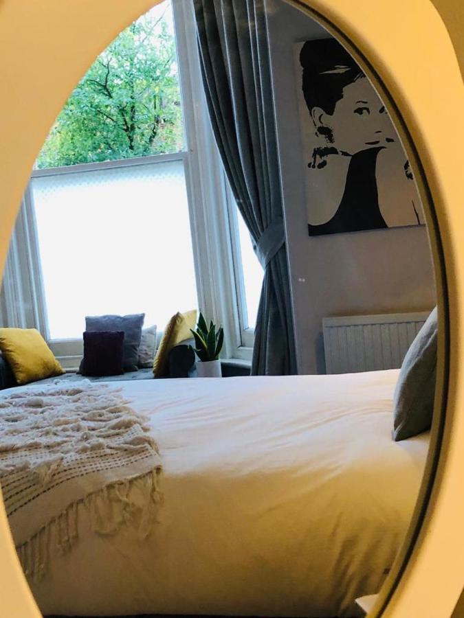 Canterbury Accommodations With Free Car Park Onsite And High Speed Wifi Exteriör bild