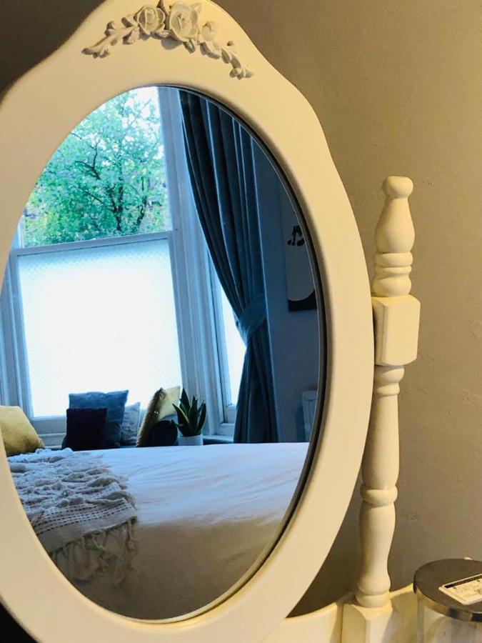 Canterbury Accommodations With Free Car Park Onsite And High Speed Wifi Exteriör bild