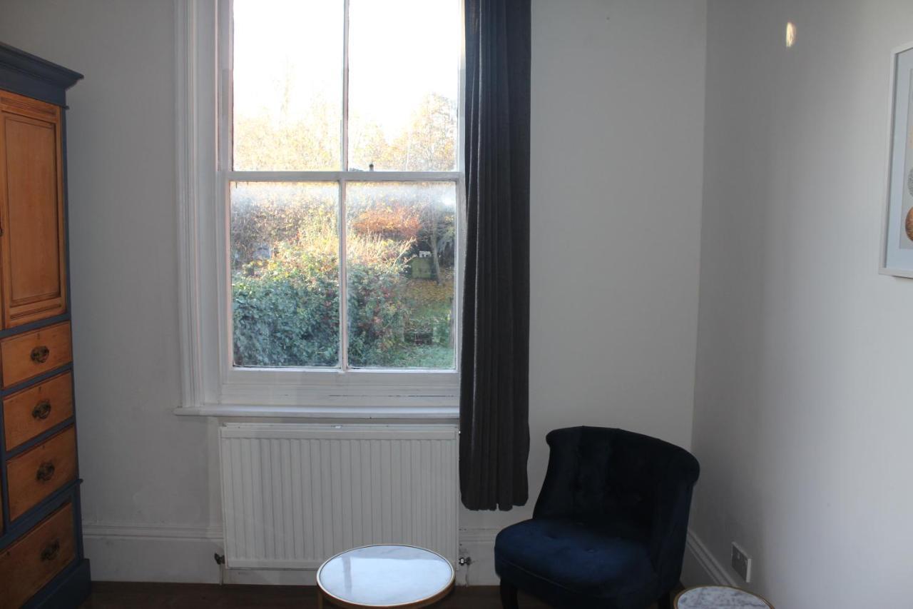 Canterbury Accommodations With Free Car Park Onsite And High Speed Wifi Exteriör bild