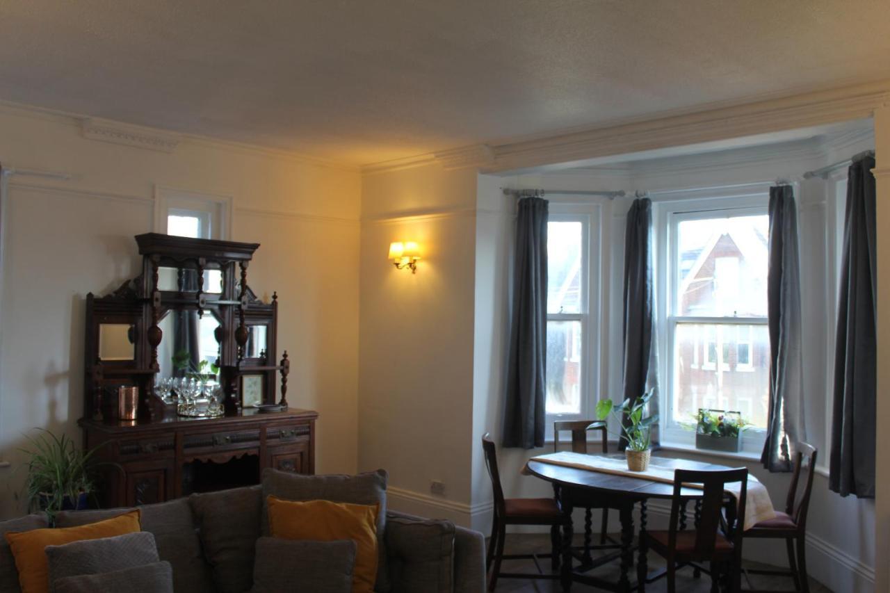 Canterbury Accommodations With Free Car Park Onsite And High Speed Wifi Exteriör bild