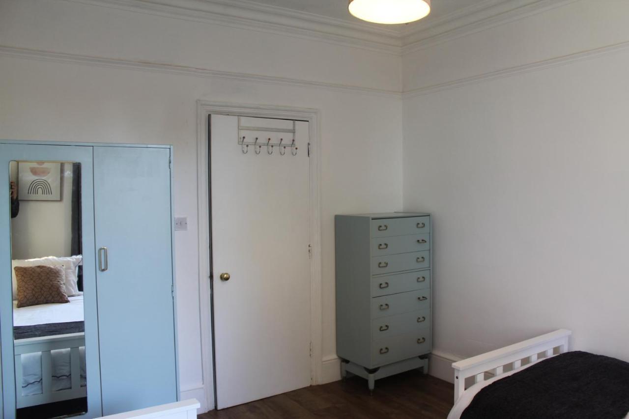 Canterbury Accommodations With Free Car Park Onsite And High Speed Wifi Exteriör bild