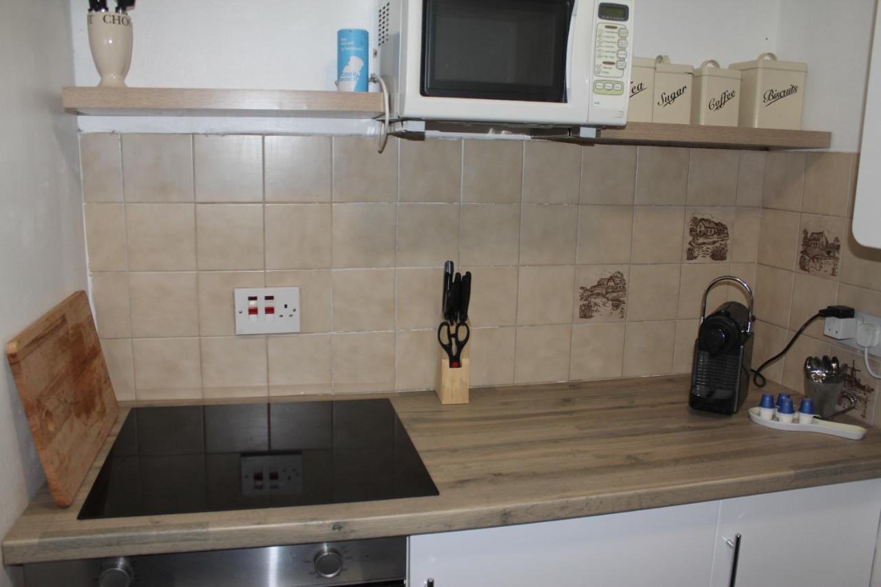 Canterbury Accommodations With Free Car Park Onsite And High Speed Wifi Exteriör bild
