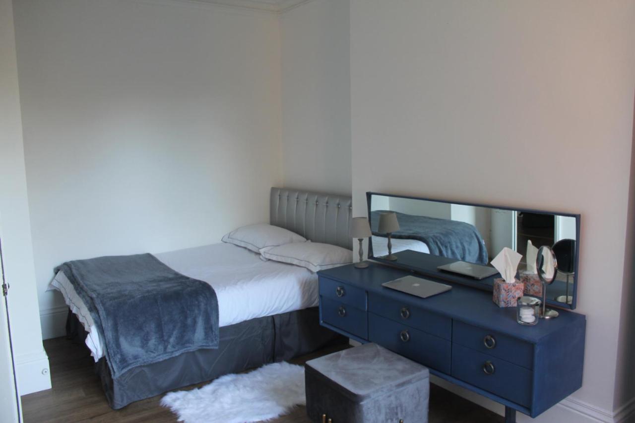 Canterbury Accommodations With Free Car Park Onsite And High Speed Wifi Exteriör bild