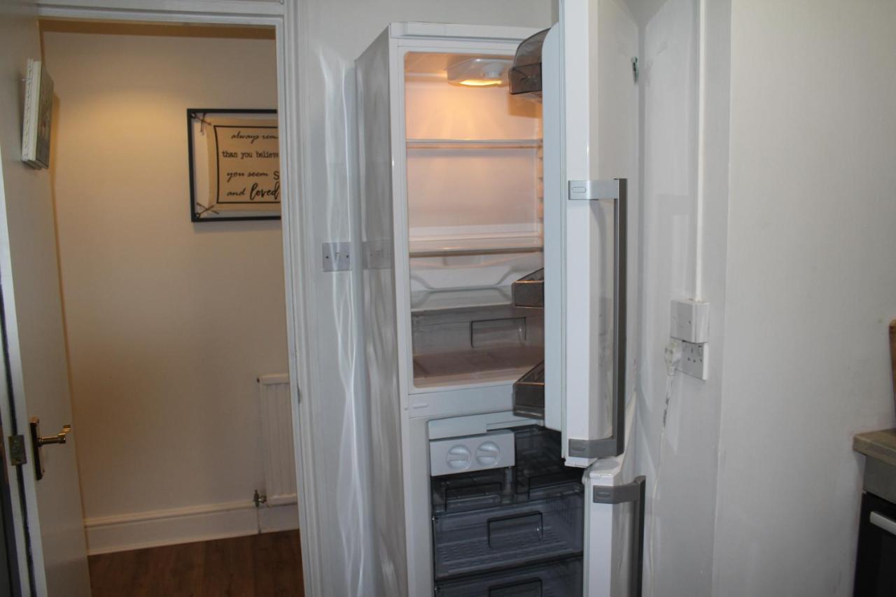 Canterbury Accommodations With Free Car Park Onsite And High Speed Wifi Exteriör bild
